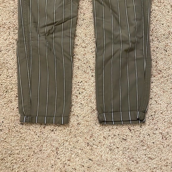 American Eagle Pants - Picture 3 of 6